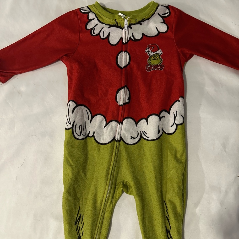 grinch PJ’s